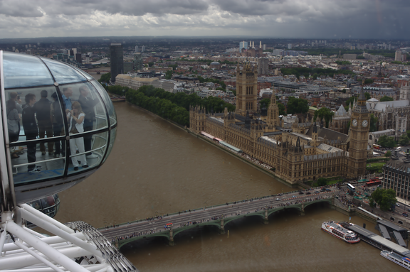 Look kids!  Big Ben!  Parliament!