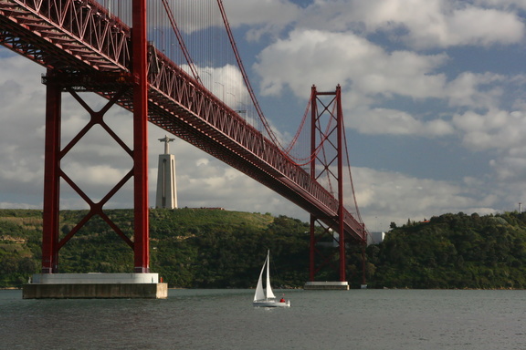 Ponte 25 de Abril