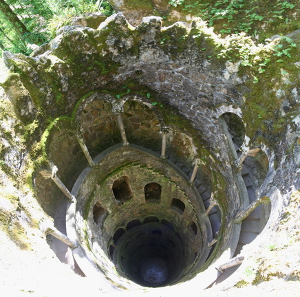 Initiatic Well