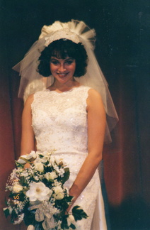 1997 Dana modeling for Today s Bride311